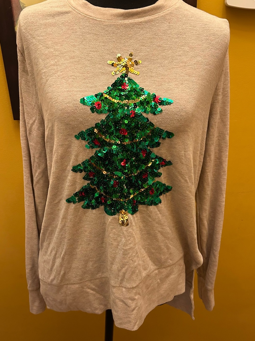 Christmas Tree Sequin Top Size Medium
